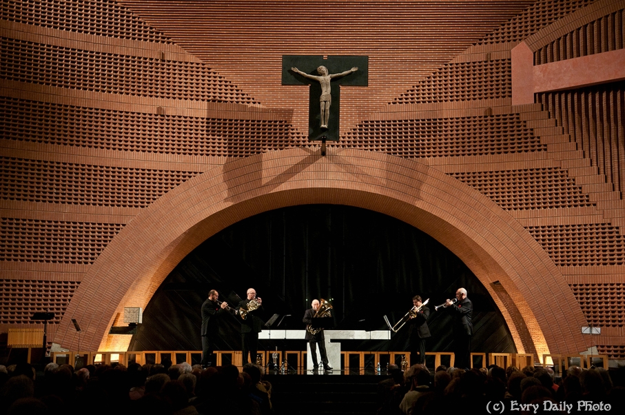 Evry Daily Photo - Concert a la Cathedrale Evry - de Bach a Gershwin - Quintette Magnifica et Shigeto Hata - large - 5254128595.jpg